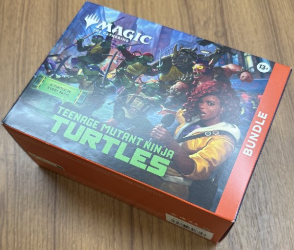 画像1: マジック：ザ・ギャザリング | ミュータント タートルズ Bundle 英語版 (1)